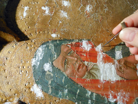 Retablo of Saint Peter in conservation